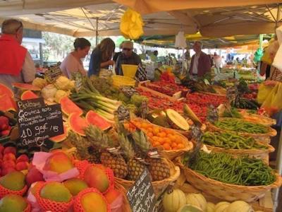 Votre Sejour A Sanary Dans Bas De Villa Avec Terrasse Vegetalisee Et Abritee Exposition Est Sud Ouest A 400M Du Centre Ville En Zone Pietonne Ou Tout Peut Se Faire A Pied Sanary-sur-Mer Exterior foto